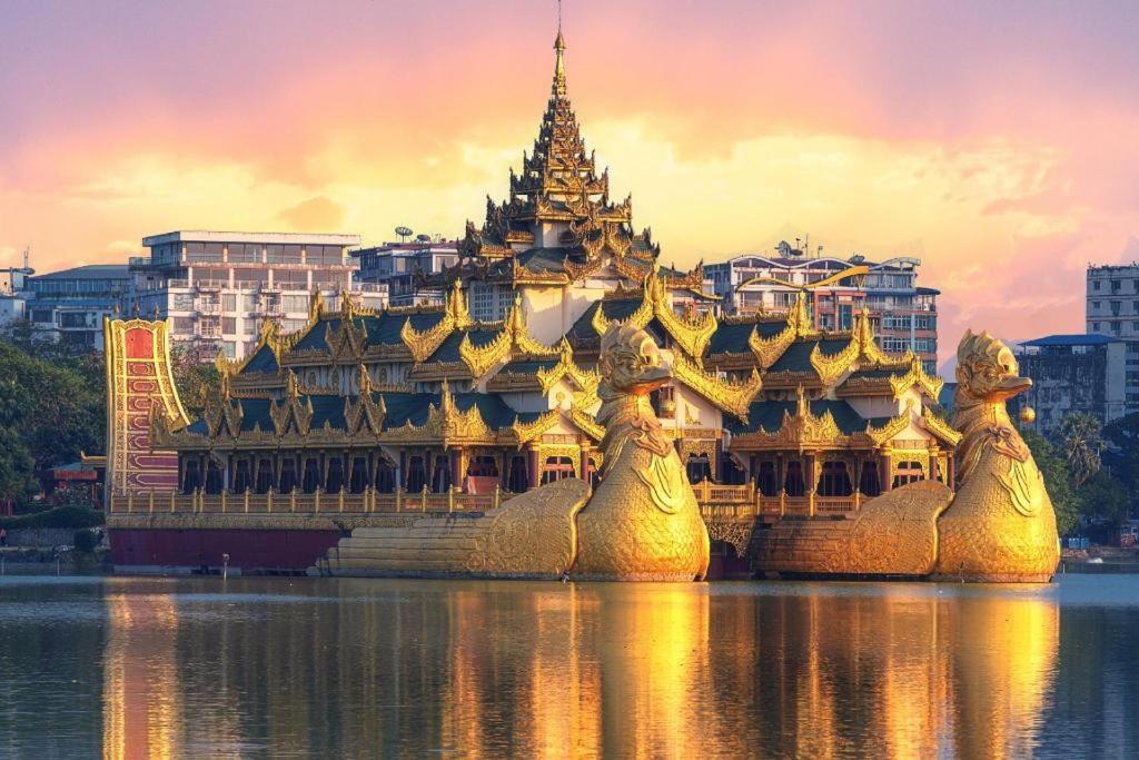 Myanmar Sport Hotel Rangoon Buitenkant foto