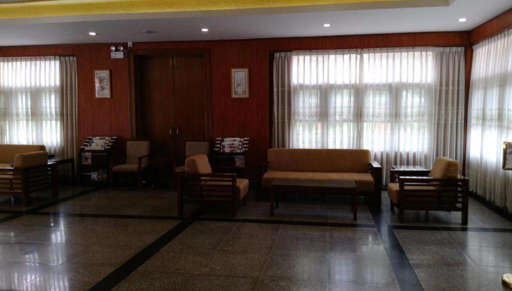 Myanmar Sport Hotel Rangoon Buitenkant foto