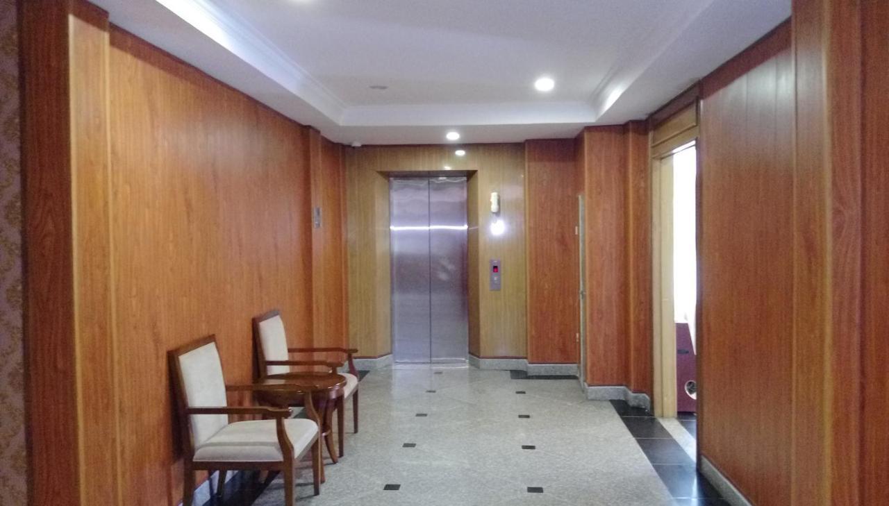 Myanmar Sport Hotel Rangoon Buitenkant foto